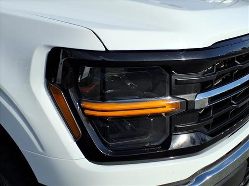 Oxford White 2025 Ford F-150 XLT