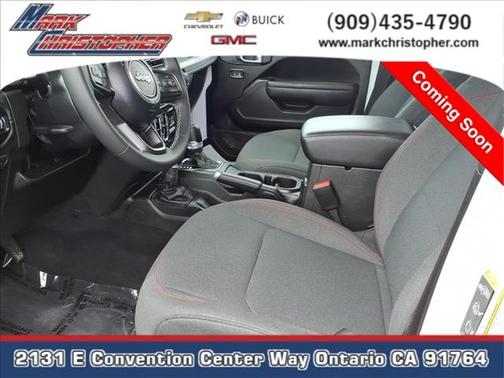 Bright White Clearcoat 2025 Jeep Wrangler Rubicon
