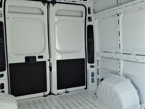 Bright White Clearcoat 2026 RAM ProMaster 2500 High Roof