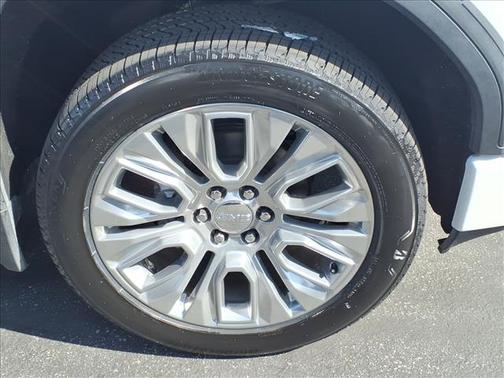 White Frost Tri-Coat 2022 GMC Sierra 1500 Limited Denali