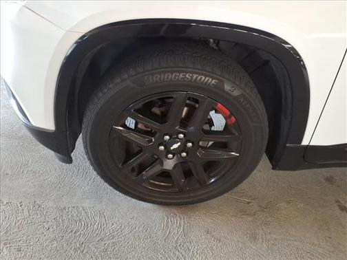 Summit White 2019 Chevrolet Traverse Premier