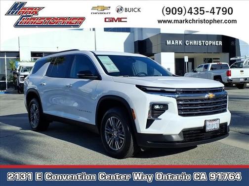 Summit White 2025 Chevrolet Traverse LT