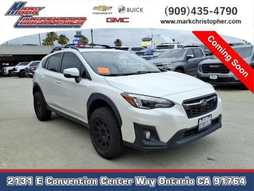 Crystal White Pearl 2018 Subaru Crosstrek 2.0i Limited