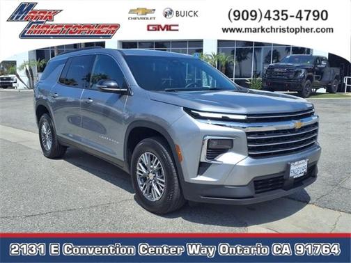 2025 Chevrolet Traverse LT