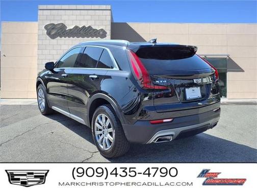 2022 Cadillac XT4 Premium Luxury