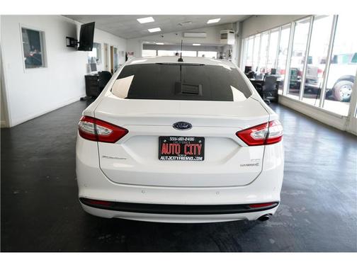 2016 Ford Fusion Hybrid SE