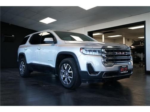 Silver 2020 GMC Acadia SLE