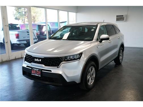 2022 Kia Sorento LX