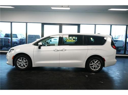 White 2022 Chrysler Voyager LX