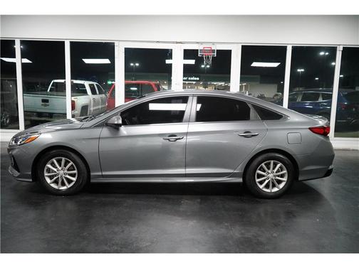 2018 Hyundai SONATA SE