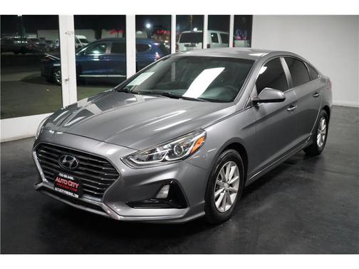 2018 Hyundai SONATA SE