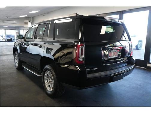 Dark Gray 2016 GMC Yukon SLE