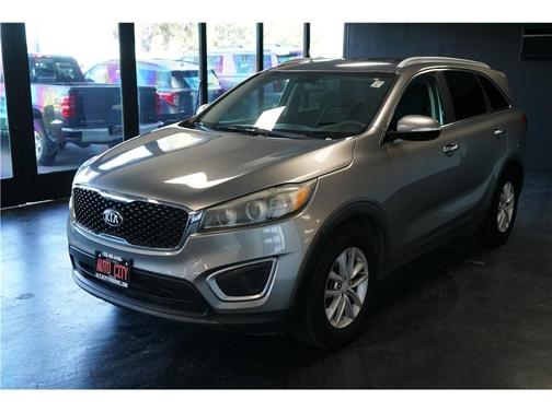 Gray 2017 Kia Sorento LX