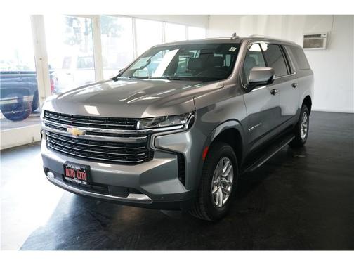 2022 Chevrolet Suburban LT