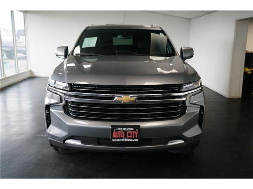 2022 Chevrolet Suburban LT
