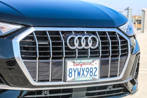 2022 Audi Q3 45 S line Premium