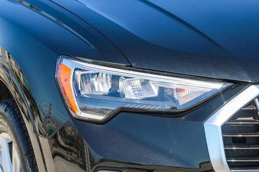 2022 Audi Q3 45 S line Premium