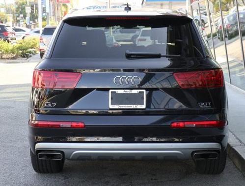Photo 5 of 25 of 2018 Audi Q7 3.0T Premium Plus