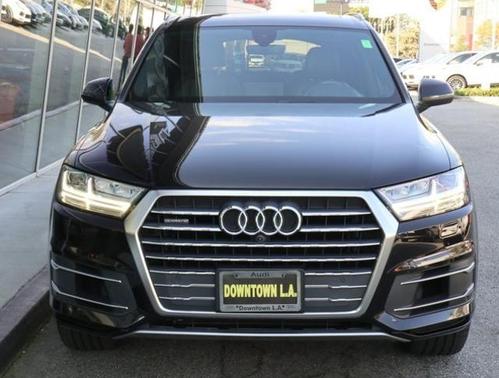 Photo 2 of 25 of 2018 Audi Q7 3.0T Premium Plus