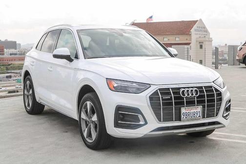 2022 Audi Q5 40 Premium Plus