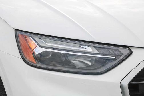 2022 Audi Q5 40 Premium Plus