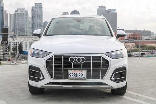 2022 Audi Q5 40 Premium Plus
