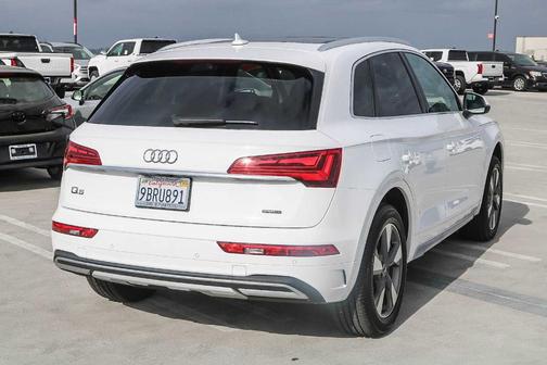 2022 Audi Q5 40 Premium Plus