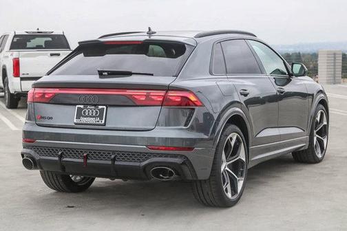 2025 Audi RS Q8 4.0T quattro performance