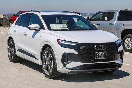 2025 Audi Q4 e-tron 55 quattro Premium
