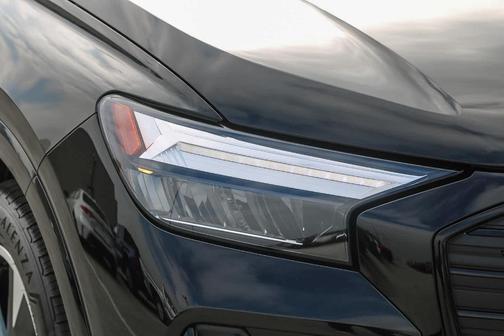 2024 Audi Q4 e-tron 55 quattro Premium