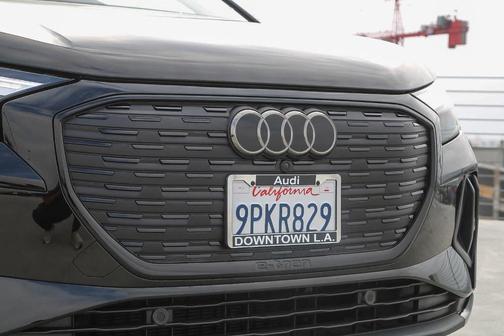 2024 Audi Q4 e-tron 55 quattro Premium