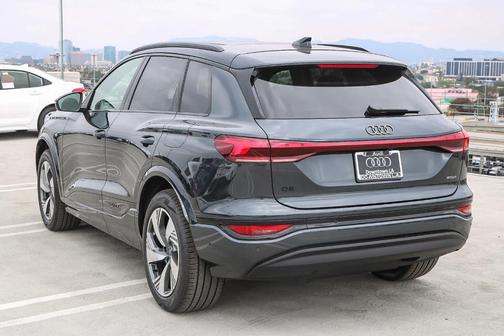 2025 Audi Q6 e-tron Premium