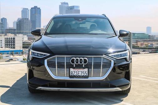 2022 Audi e-tron Premium