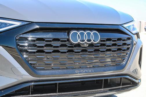 2024 Audi Q8 e-tron Premium