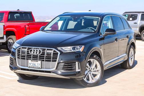 2022 Audi Q7 55 Premium Plus