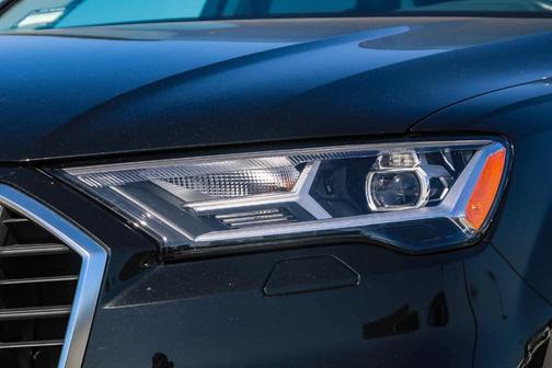 2022 Audi Q7 55 Premium Plus