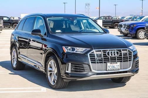 2022 Audi Q7 55 Premium Plus
