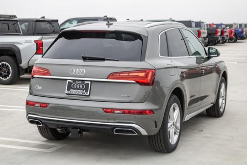 2025 Audi Q5 55 S line quattro Premium