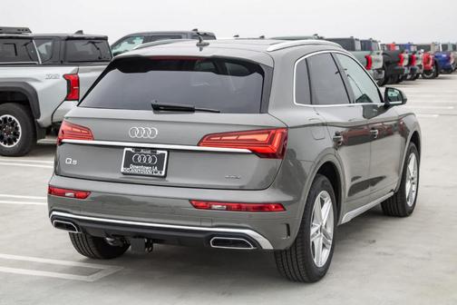 2025 Audi Q5 55 S line quattro Premium