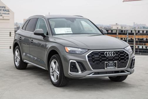 2025 Audi Q5 55 S line quattro Premium