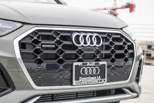 2025 Audi Q5 55 S line quattro Premium