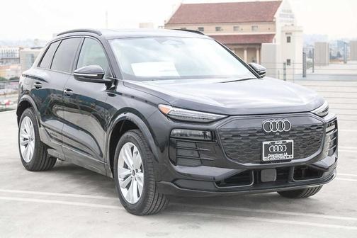 2025 Audi Q6 e-tron Premium