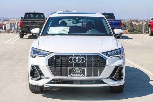 2025 Audi Q3 45 S line Premium
