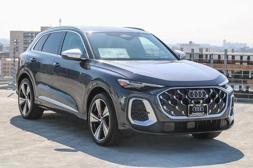 2025 Audi SQ5 3.0T quattro Premium