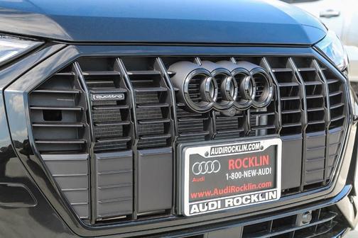 2025 Audi Q3 45 S line Premium