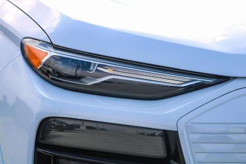 2025 Audi Q6 e-tron Premium