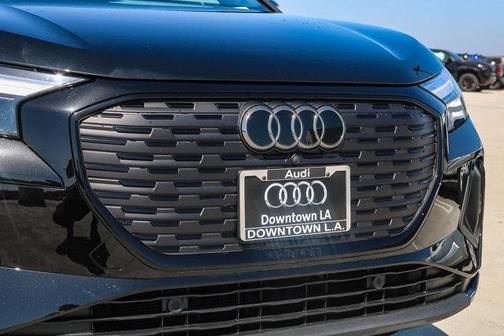 2024 Audi Q4 e-tron 55 quattro Premium