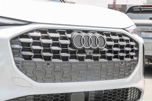 2025 Audi Q5 2.0T quattro Premium
