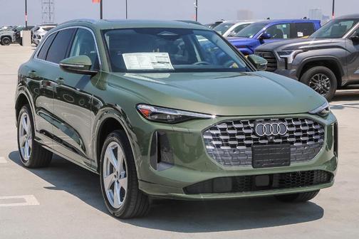 2025 Audi Q5 2.0T quattro Premium