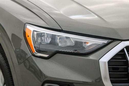 2022 Audi Q3 45 S line Premium